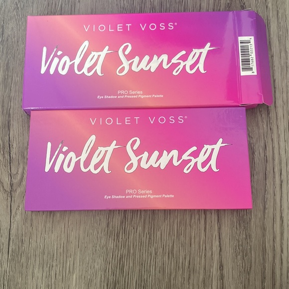 Violet Voss Violet Sunset Eye Shadow Palette - Pro Series - Picture 2 of 3